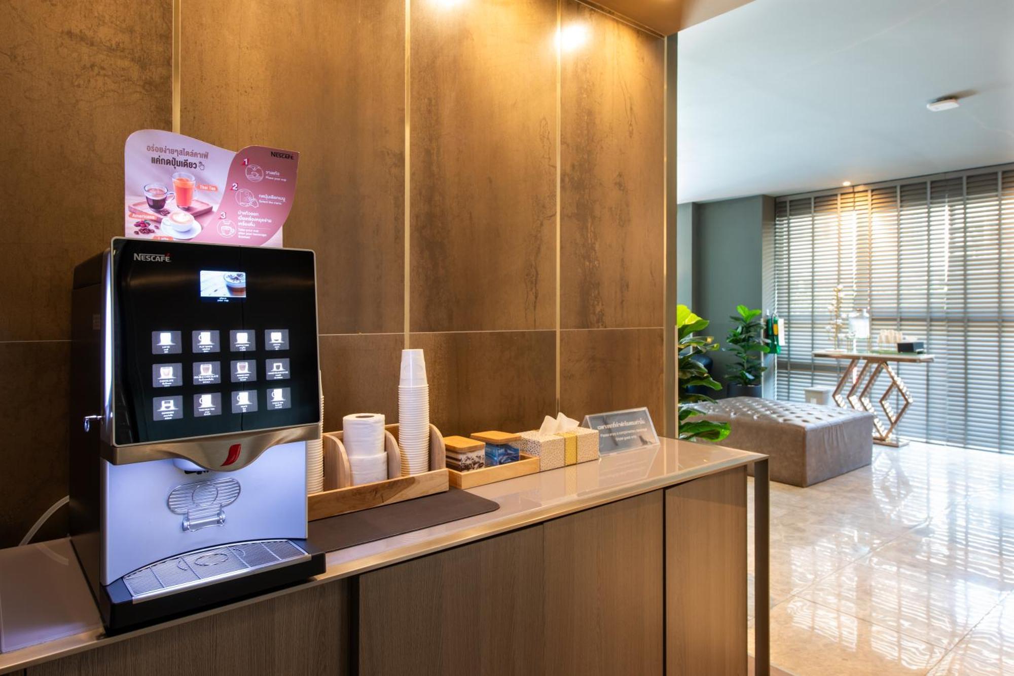 Hi Sotel - Sha Plus Bangkok Exterior photo